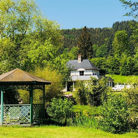 Bed and Breakfast Domaine Le Hetrey Toutainville Exterior foto