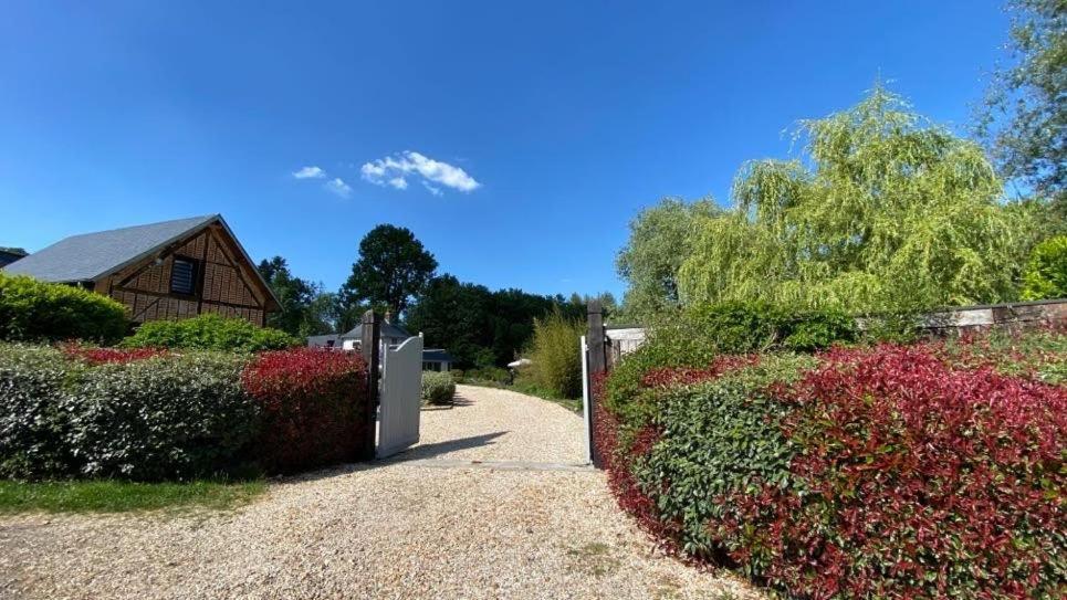 Bed and Breakfast Domaine Le Hetrey Toutainville Exterior foto